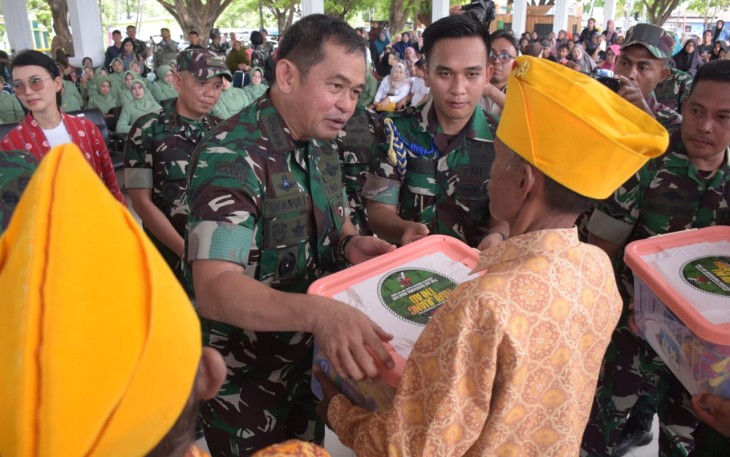 Kepala Staf Angkatan Darat (Kasad) Jenderal TNI Maruli Simanjuntak, M.Sc. ke Kabupaten Bantaeng, diisi dengan berbagai kegiatan bersama Forkopimda dan elemen masyarakat Sulawesi Selatan (Sulsel)