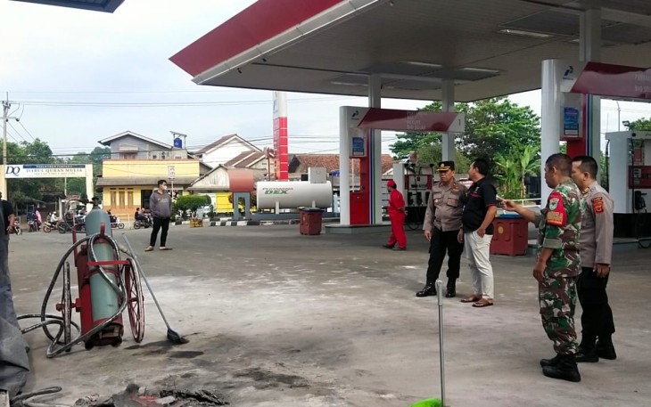 Polisi saat datangi TKP