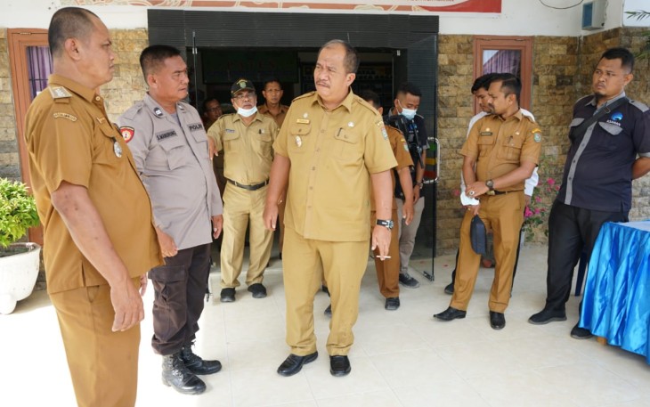 Wabup Asahan saat Monitor Beberapa OPD Kecamatan