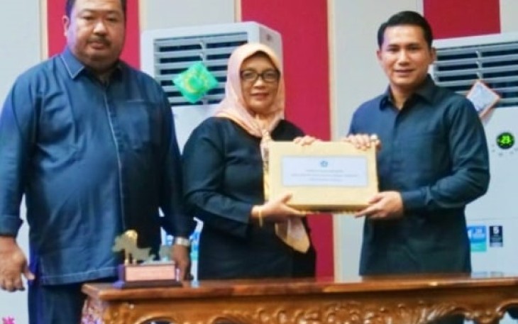 Wabup Bintan Hadiri Paripurna Pengesahaan Ranperda Penyerahan Prasarana dan Utilitas Umum Perumahan