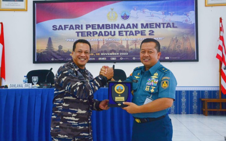 Penyerahan cindera mata