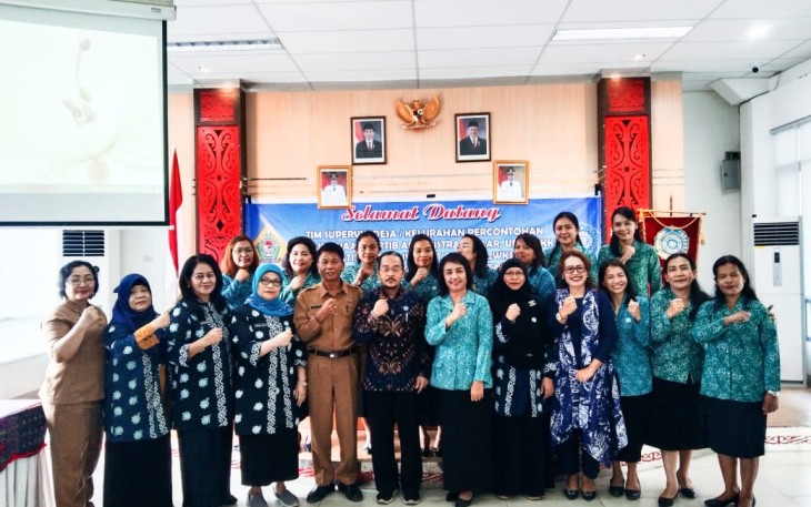Foto bersama usai acara