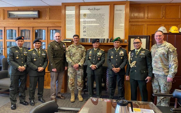 Gubernur Akademi Militer saat Kunjungi USMA West Point Amerika Serikat