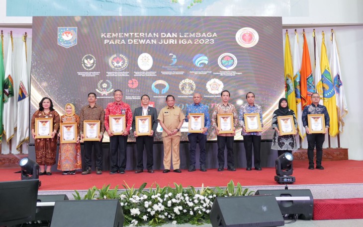  Badan Strategi Kebijakan Dalam Negeri (BSKDN) kembali menganugerahkan penghargaan kepada daerah terinovatif pada gelaran Innovative Government Award (IGA) 2023