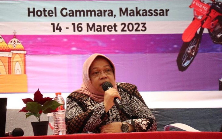 Direktur Pengelolaan Logistik dan Peralatan BNPB Nadhira Seha Nur pada Rapat Koordinasi Perencanaan dan Inventarisasi Kebutuhan Logistik dan Peralatan di Kota Makassar, Sulawesi Selatan, Rabu (15/3).
