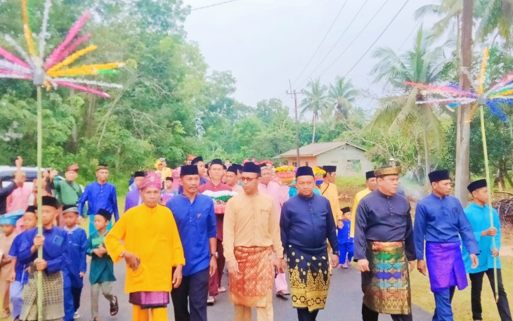 Sekda Bintan Hadiri Peringati 1 Muharram 1445 H Bersama Warga Kampung Rekoh dan  Ziarah ke Makam Datuk Julong