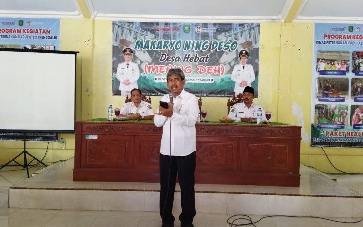 Edy Soepriyanto, Sekretaris Daerah Kabupaten Trenggalek, saat sambutan dalam kegiatan Mening Deh di Desa Mlinjon, Kecamatan Suruh Kabupaten Trenggalek, Rabu (15/3/2023) (Foto : Hardi Rangga klikwarta.com).