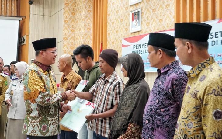 Gubernur Bengkulu Rohidin Mersyah       