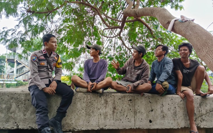  Bhabinkamtibmas Duri Kosambi Sosialisasikan Anti Narkoba dan Miras untuk Remaja