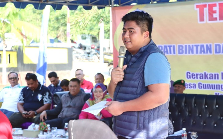 Bupati Roby Dalam Temu Wicara Bersama Masyarakat