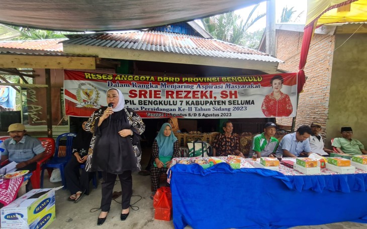 Reses Anggota DPRD Provinsi Bengkulu Srie Rezeki SH