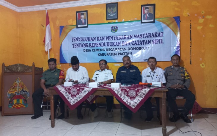 Babinsa Koramil 0801/11 Donorojo Berkomitmen Dukung Penyuluhan Kependudukan dan Catatan Sipil
