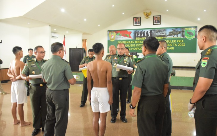Pangdam Kasuari saat Pimpin Sidang Pantukhir Tk Panpus Caba PK TNI AD Reguler Pria, serta Khusus Kopassus dan Kostrad TA 2023