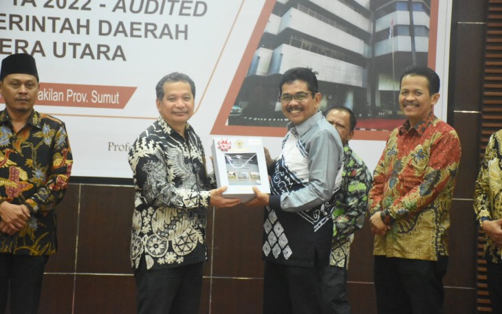 Pemko Tebing Tinggi saat Raih Penghargaan Opini WTP 5 Kali Berturut Dari BPK RI