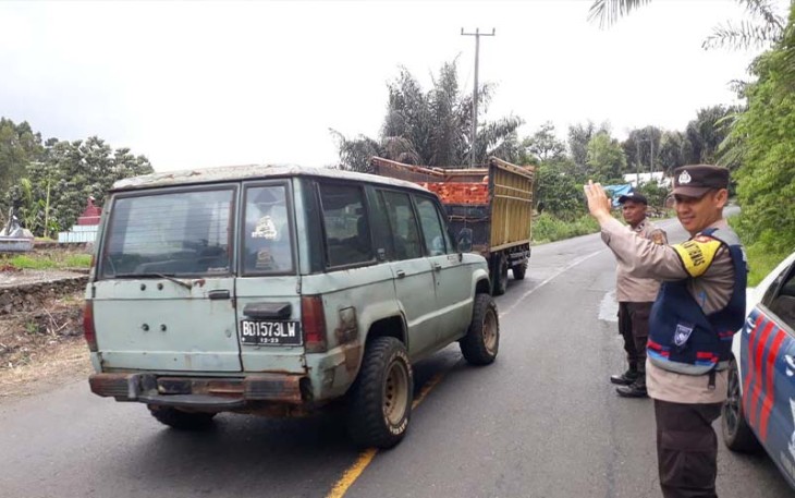 Polsek Sindang Kelingi Polres RL saat Patroli Cegah 3C