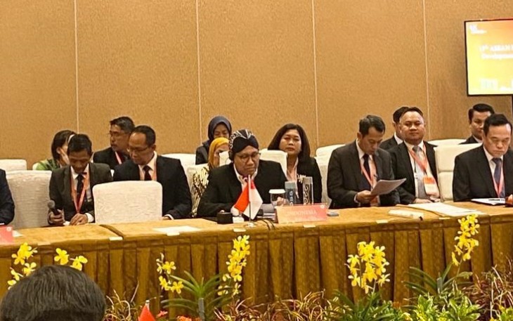 Mendes PDTT Abdul Halim Iskandar pada Forum AMMRDPE Ke-13 di Singapura
