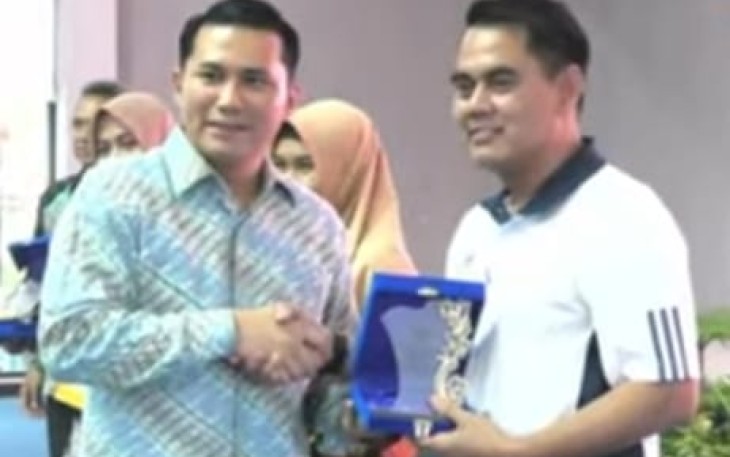Wakil Bupati Bintan Ahdi Muqsith secara resmi melaunching Srikandi dan Aplikasi Bintan