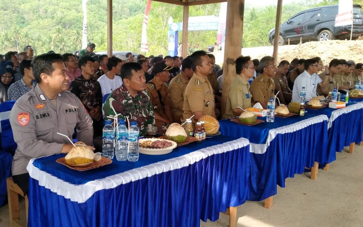 Danramil 0801/09 Sudimoro Dampingi Bupati Pacitan Saat Kunjungan Kerja di Kecamatan Sudimoro