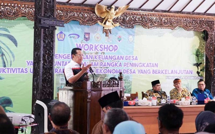 Bamsoet dalam Workshop 'Pengelolaan Keuangan Desa yang Akuntabel dalam Rangka Peningkatan Produktivitas untuk Transformasi Ekonomi Desa yang Berkelanjutan' yang diselenggarakan Badan Pengawasan Keuangan dan Pembangunan (BPKP) di Purbalingga, Jumat (8/12/23).