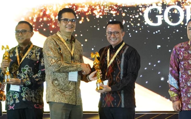  Bank Jatim berhasil mendapat penghargaan gold rank dalam The Asia Sustainability Reporting Rating (ASRRAT) 2023.