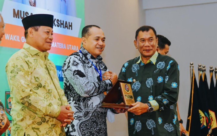 Bupati Zahir saat menghadiri Pra Musrenbang RKPD tahun 2024 Zona Pantai Timur yang dibuka oleh Gubernur Sumatera Utara Edy Rahmayadi di Hotel The Hill, Kecamatan Sibolangit, Kabupaten Deliserdang, Jumat (03/03/2023).