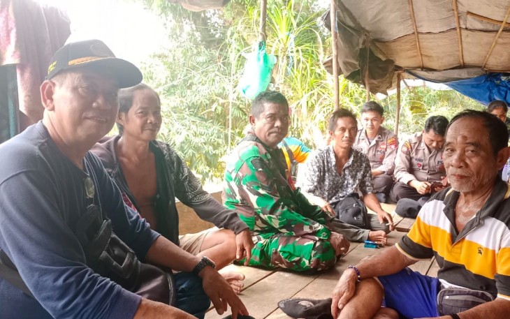 Babinsa Koramil 1016-08/Kahut Rutin Sosialisasikan Pencegahan Karhutla di Wilayah