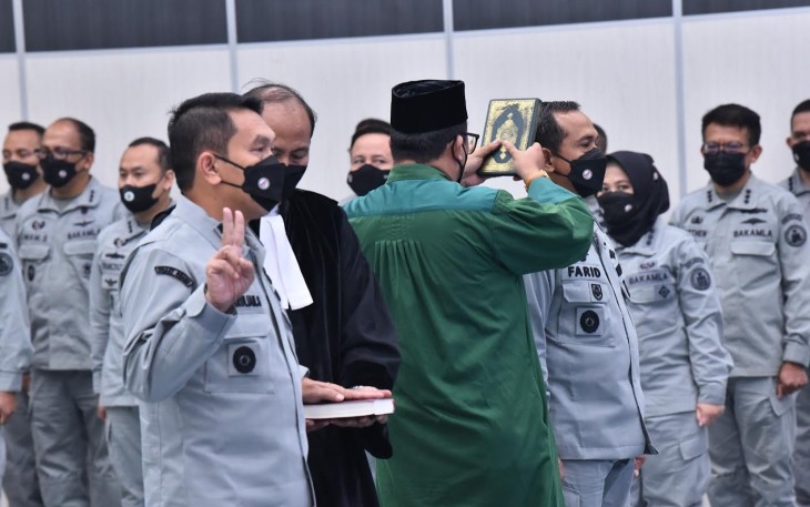 Upacara Serah Terima Jabatan yang dipimpin oleh Kepala Bakamla RI Laksamana Madya TNI Dr. Aan Kurnia, di Aula Ary Hasibuan Mabes Bakamla RI, Jakarta Pusat, Kamis (16/2/2023).