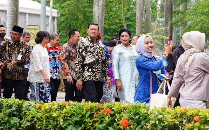 Panglima TNI dan Ketum Dharma Pertiwi saat Hadiri GBN 2023