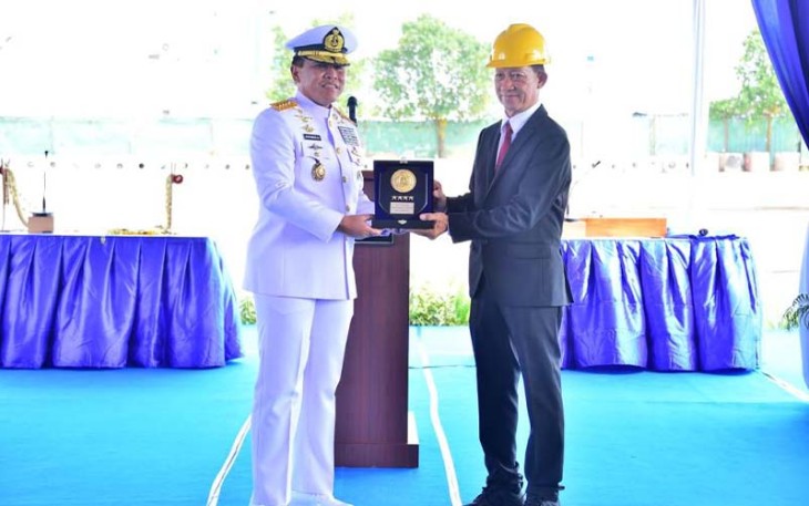 Kasal pada upacara ship naming dan launching Kapal Perang Republik Indonesia (KRI) jenis Patroli Cepat (PC) 60 Meter karya putra-putri bangsa yang dibangun PT Palindo Marine bertempat di Galangan Kapal PT. Palindo Marine, Batam, Kamis (07/09). 
