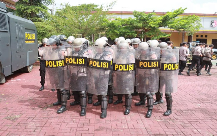 Polres Simalungun Gelar Pelatihan Pengendalian Massa Jelang Pemilu 2024 di Lapangan Upacara Mako Polres Simalungun, Jalan Jhon Horailam Saragih, Kecamatan Raya, Kabupaten Simalungun, mulai pukul 10.30 WIB