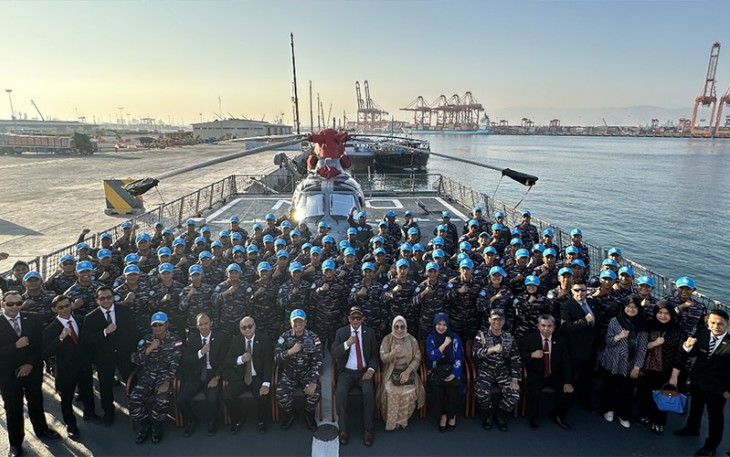KRI Diponegoro-365 yang tergabung dalam Satgas Maritime Task Force (MTF) TNI Konga XXVIII-O United Nations Interim Force In Lebanon (UNIFIL), akhirnya menyelesaikan etape ketiga dan tiba di Salalah, Oman, Rabu (27/12/2023).
