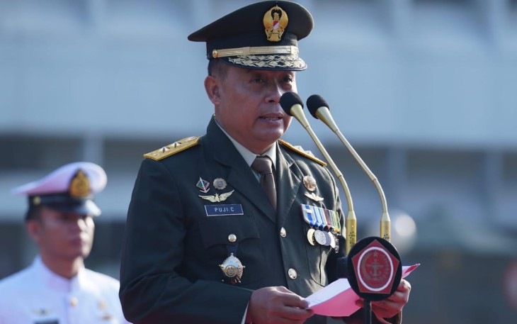 Perwira Sahli Tk III Bidang Wassus & LH Panglima TNI Mayjen TNI Puji Cahyono, S.I.P., M,Si, bertindak sebagai inspektur upacara peringatan Hari Lahir Pancasila tahun 2023