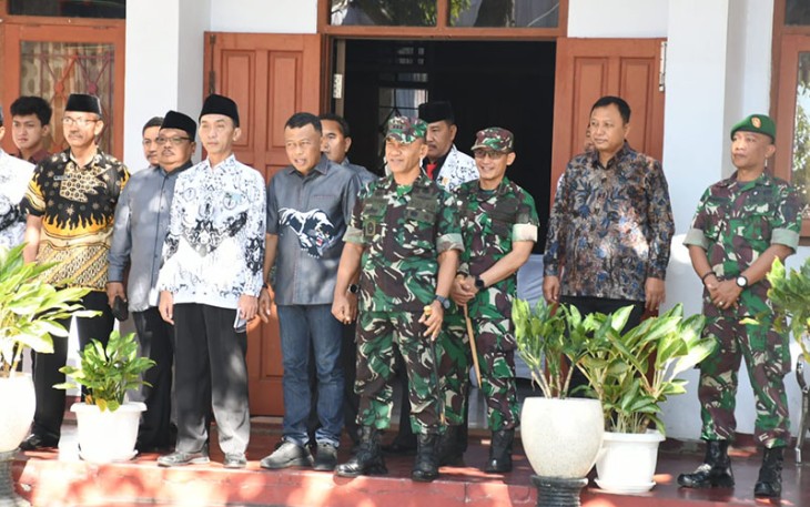 Dandim 0802/Ponorogo saat dampingi Danrem 081/Dsj 