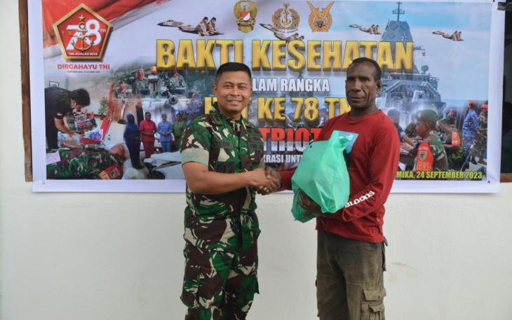  Kodim 1710/Mimika Bersama Satuan TNI Se-Garnisun Timika Gelar Bakti Kesehatan