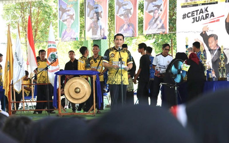 Wakil Bupati Bintan Ahdi Muqsith saat membuka Turnamen Pencak Silat Teluk Sasah Cup IV, Jum'at (10/11) di Taman Kota Seri Kuala Lobam.