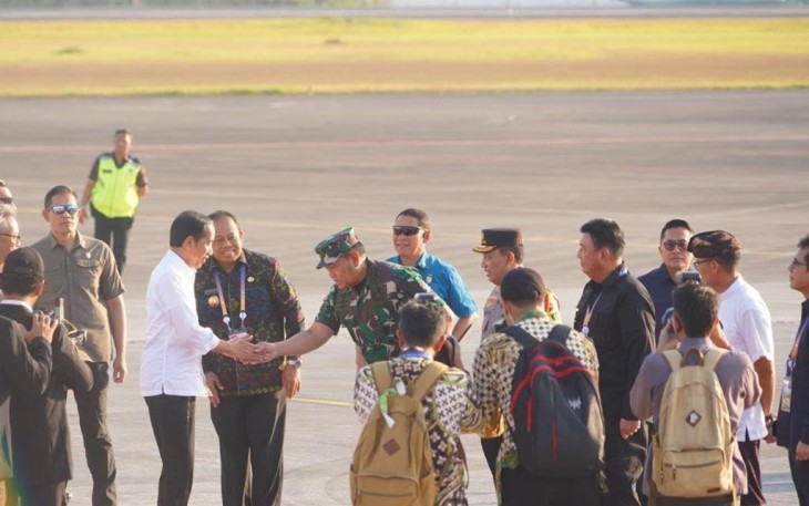Panglima TNI Sambut Kedatangan Presiden Jokowi di Bali