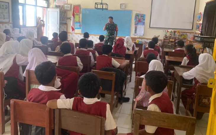 Koramil 0806/04 Bendungan saat Gelar Program Babinsa Masuk Sekolah