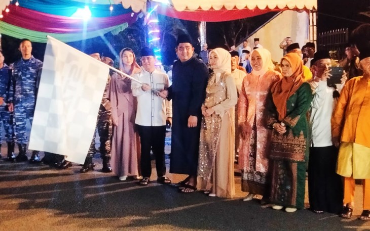 Bupati Bintan Roby Kurniawan SPWK saat Lepas Pawai Takbir