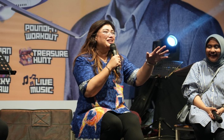 Kepala Biro Humas, Promosi, dan Protokol BP Batam, Ariastuty Sirait saat menjadi narasumber dalam Talkshow Big Food Festival di Pollux Habibie, Kamis (1/2/2024) malam.