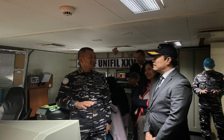 KRI Diponegoro-395 (KRI DPN-395) yang menjadi salah satu unsur TNI Angkatan Laut (TNI AL) dalam misi Satgas Maritime Task Force (MTF) TNI Konga XXVIII-O/UNIFIL tiba di Port Said, Mesir, Kamis (04/01)