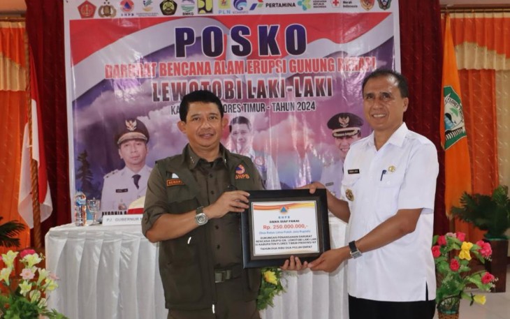 Kepala BNPB saat berikan dukungan DSP 250 Juta