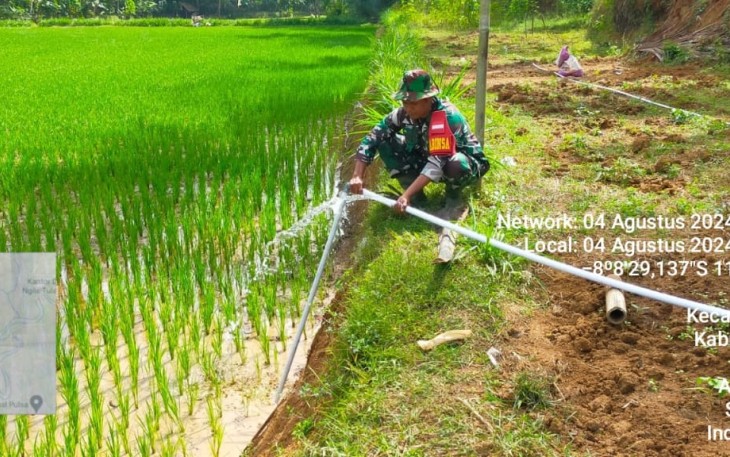 Babinsa Koramil 0801/08 Tulakan Lakukan Pendampingan Pompanisasi
