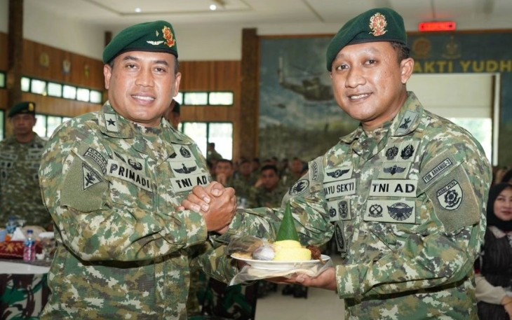 Divisi Infanteri 2 Kostrad menggelar acara tasyakuran yang dilaksanakan di Gedung Sandoyo Madivif 2 Kostrad, Singosari, Kabupaten Malang, Rabu (06/03/2024)