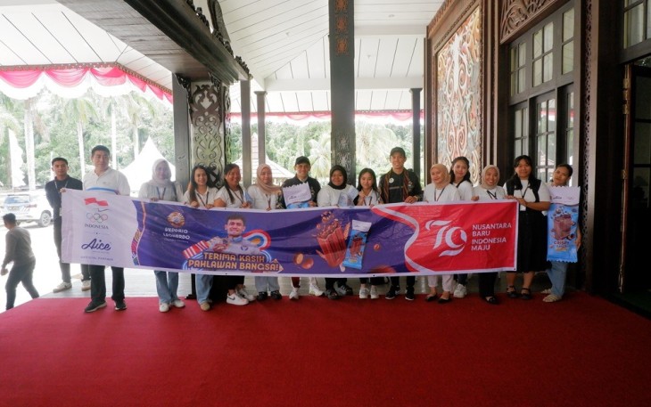 Aice Group dan Warga Antusias Sambut Pahlawan Olimpiade Veddriq Leonardo dari Pontianak 