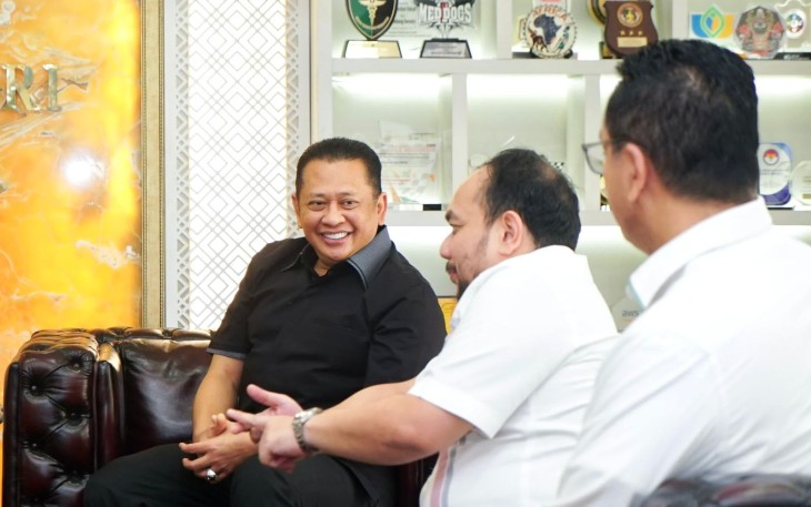 Ketua MPR RI ke-16 sekaligus Wakil Ketua Umum Partai Golkar Bambang Soesatyo kembali dipercaya menjadi Ketua Dewan Pembina Kongres Advokat Indonesia (KAI)