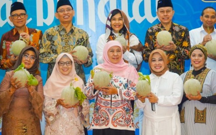 Ketum IKA UNAIR, Khofifah Indar Parawansa melaksanakan halal bihalal dengan keluarga besar Universitas Airlangga