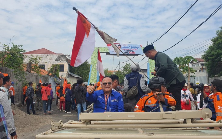 Ilyas Akbar Almadani saat menghadiri acara deklarasi Wong Cilik, di Bali Pari Karanganyar, pada Selasa (15/10/2024)