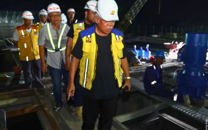 Menteri PUPR Basuki Hadimuljono selaku Plt Kepala OIKN didampingi Wamen ATR/BPN selaku Wakil Kepala OIKN Raja Juli Antoni mengikuti langsung tes pengaliran air (running test ke-3) dari Instalasi Pengolahan Air Minum (IPA) Sepaku menuju reservoir induk IKN Nusantara yang berada di titik tertinggi. Running test ke-3 berlangsung sejak Sabtu hingga Senin dini hari (20/7/2024 sd 22/7/2024)