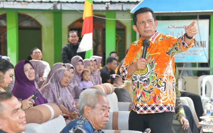 Gubernur Ansar Kunjungi Masyarakat Kampung Pondok Tani Tembesi Kota Batam