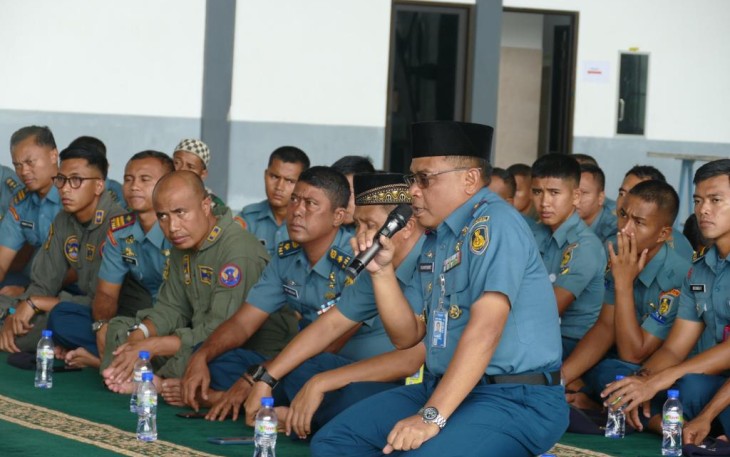 Lanudal TPl saat Peringati Isra Mi'raj bersama Warga Komplek dan Jalasenastri